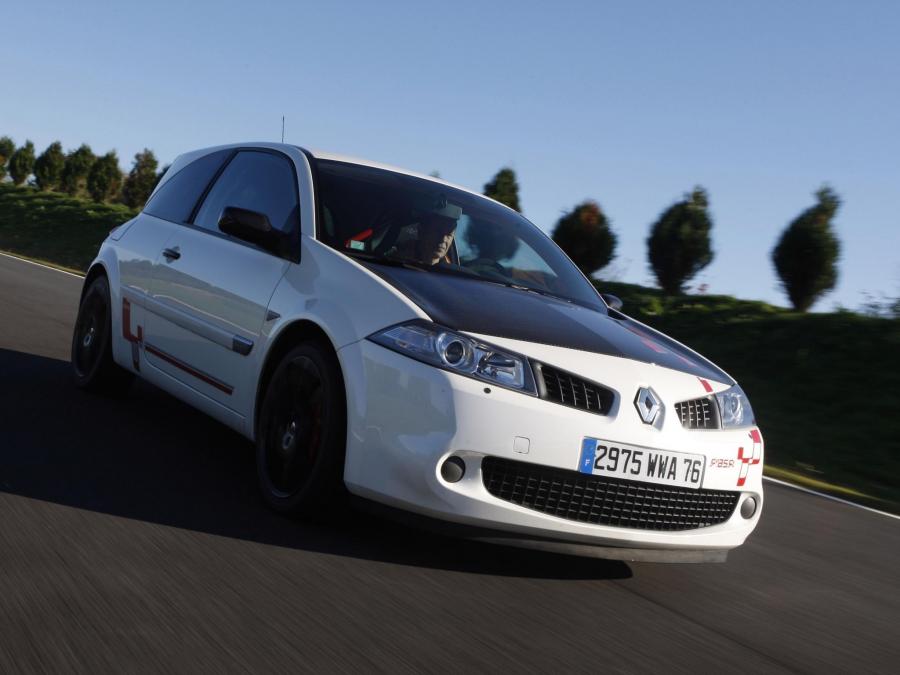  Renault Megane RS R26.R 2008 года  (фото 46 из 86)